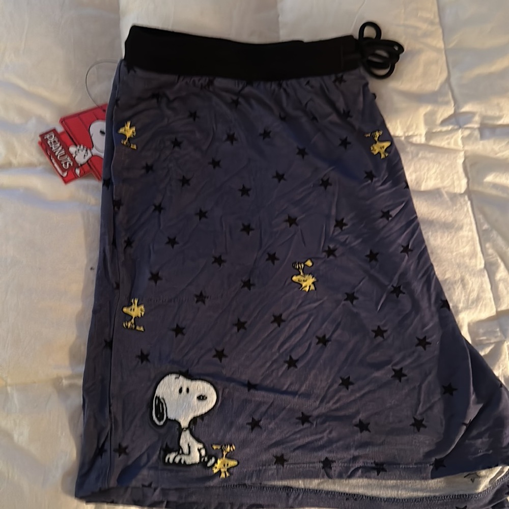 NWT Peanuts Snoopy & Woodstock sleep Shorts - Picture 3 of 5